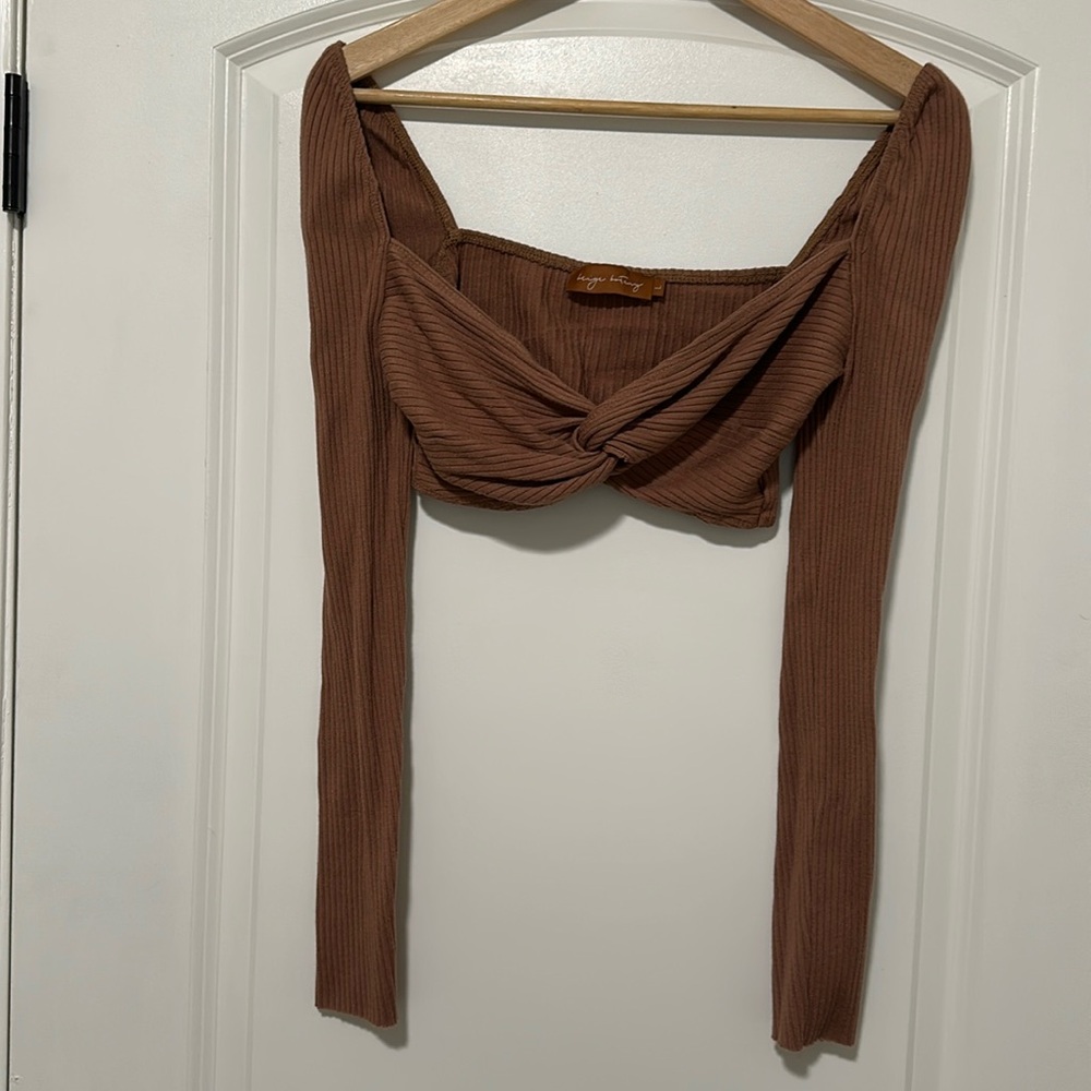 Brown long sleeve crop top
